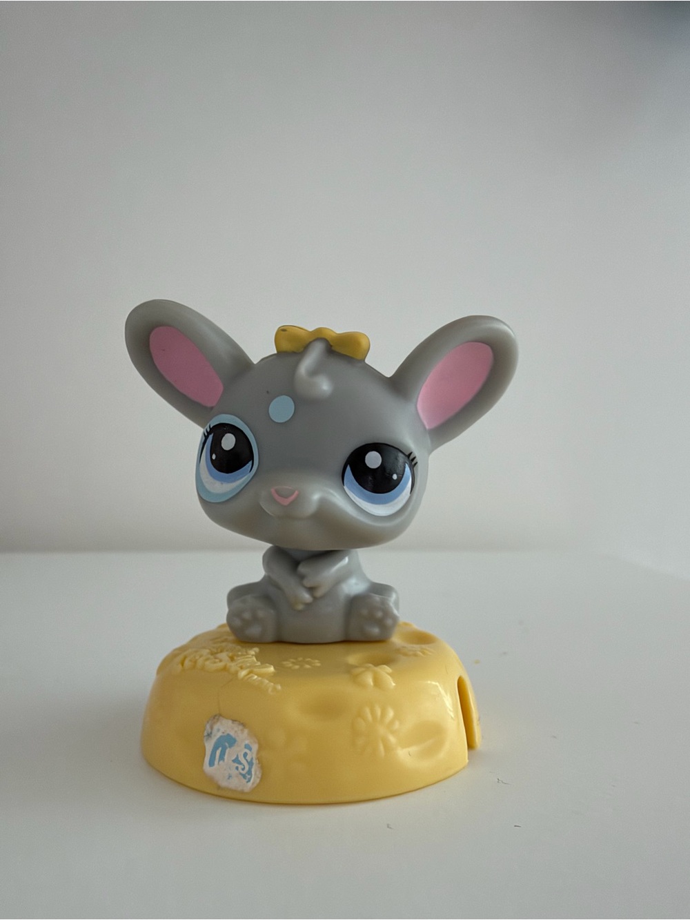 2011 McDonald's x LPS #8 Littlest Pet Shop Gray Mouse